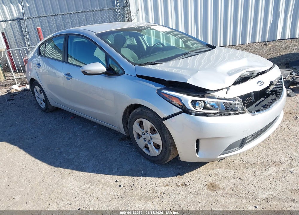 2018 KIA FORTE LX VIN: 3KPFL4A7XJE218220