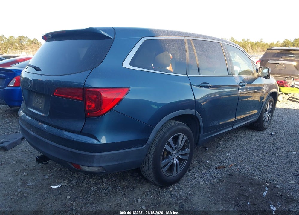 2017 HONDA PILOT EX VIN: 5FNYF5H30HB012501