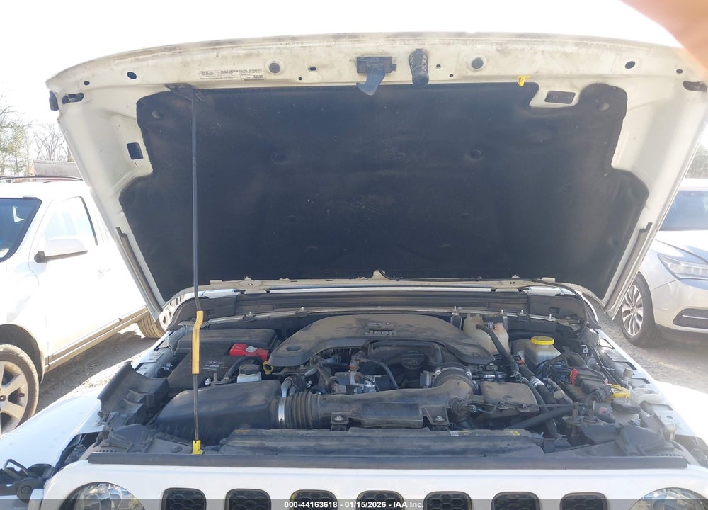 2021 JEEP WRANGLER UNLIMITED SAHARA ALTITUDE 4X4 VIN: 1C4HJXEG8MW600007