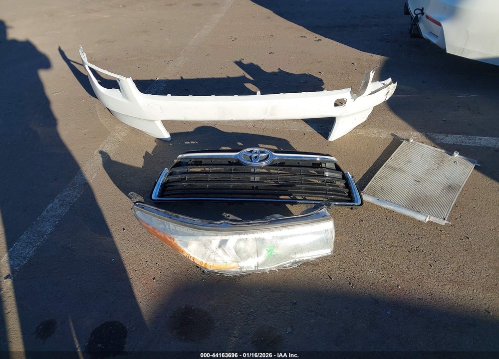 2016 TOYOTA HIGHLANDER XLE V6 VIN: 5TDKKRFH5GS140265