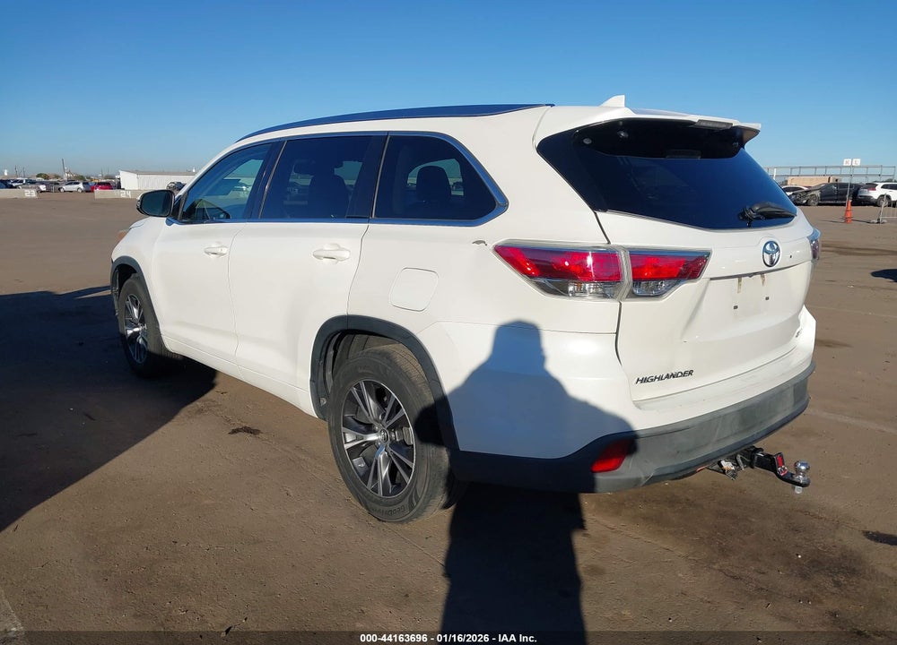 2016 TOYOTA HIGHLANDER XLE V6 VIN: 5TDKKRFH5GS140265