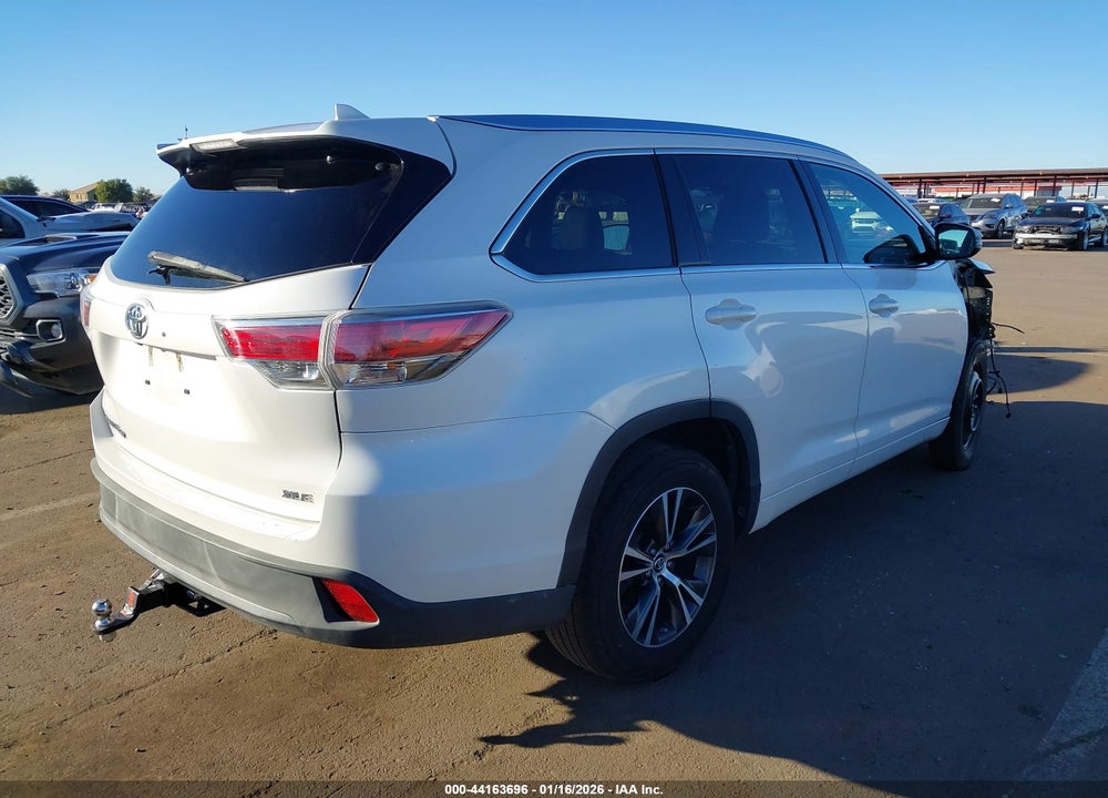 2016 TOYOTA HIGHLANDER XLE V6 VIN: 5TDKKRFH5GS140265