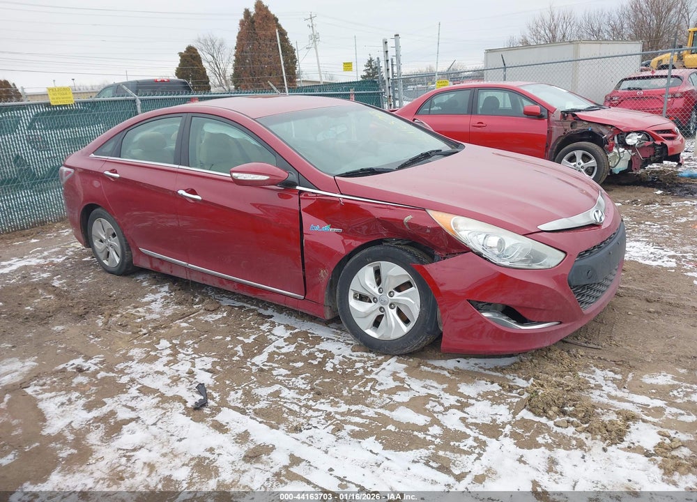 2015 HYUNDAI SONATA HYBRID VIN: KMHEC4A46FA121281