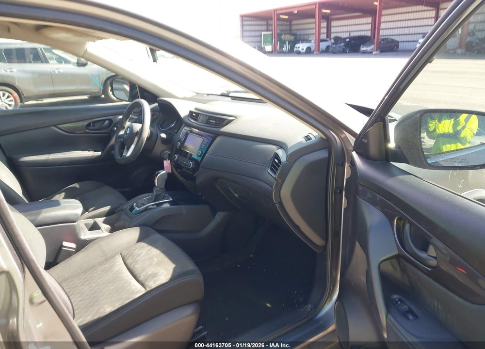 2020 NISSAN ROGUE S FWD VIN: JN8AT2MT2LW003127