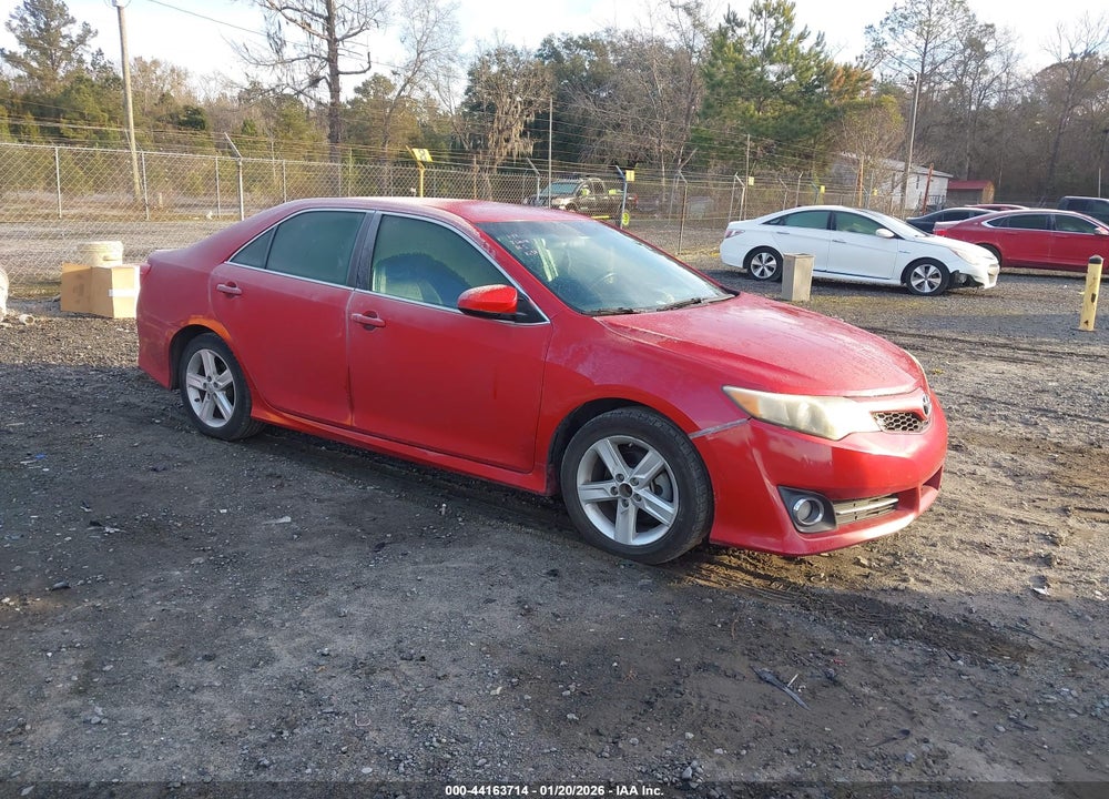 2014 TOYOTA CAMRY SE VIN: 4T1BF1FK9EU832048