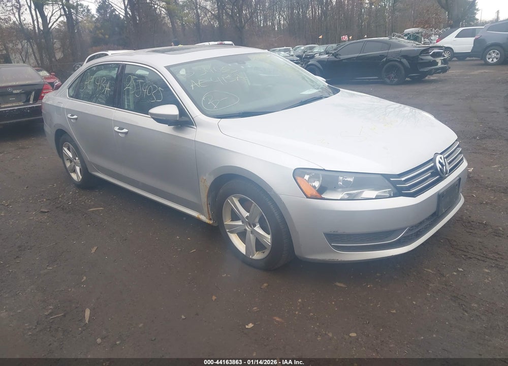 2012 VOLKSWAGEN PASSAT 2.5L SE VIN: 1VWBP7A35CC070504