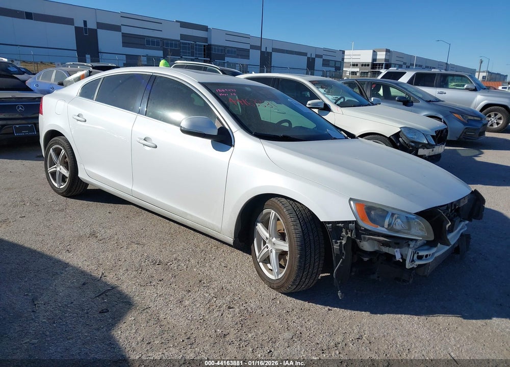2017 VOLVO S60 INSCRIPTION T5 PLATINUM VIN: LYV402HM7HB141120
