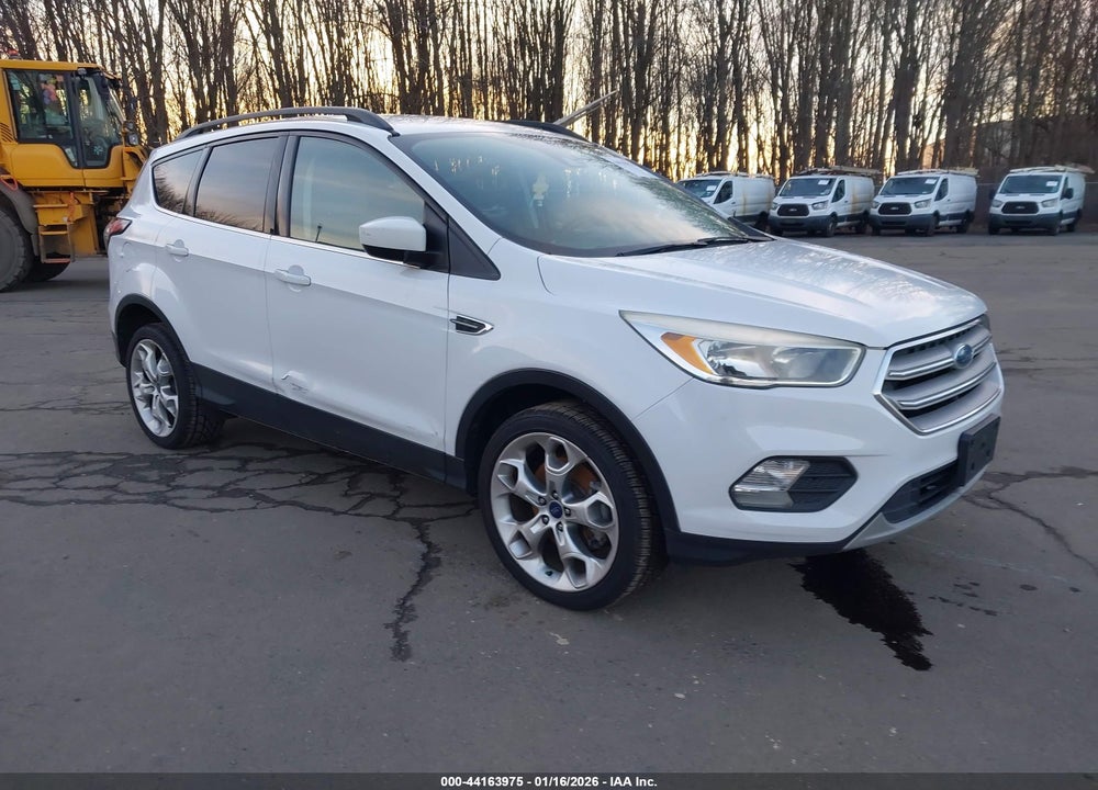 2018 FORD ESCAPE SE VIN: 1FMCU9GD2JUA31626