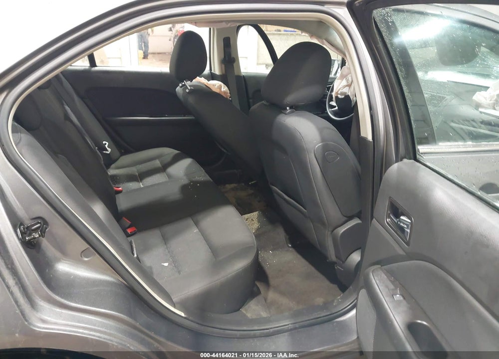 2010 FORD FUSION SE VIN: 3FAHP0HG0AR218947