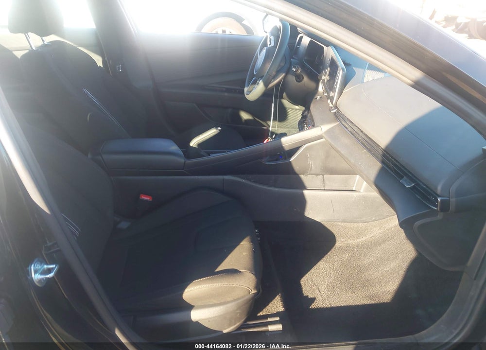 2025 HYUNDAI ELANTRA SEL SPORT VIN: KMHLM4DG2SU046467