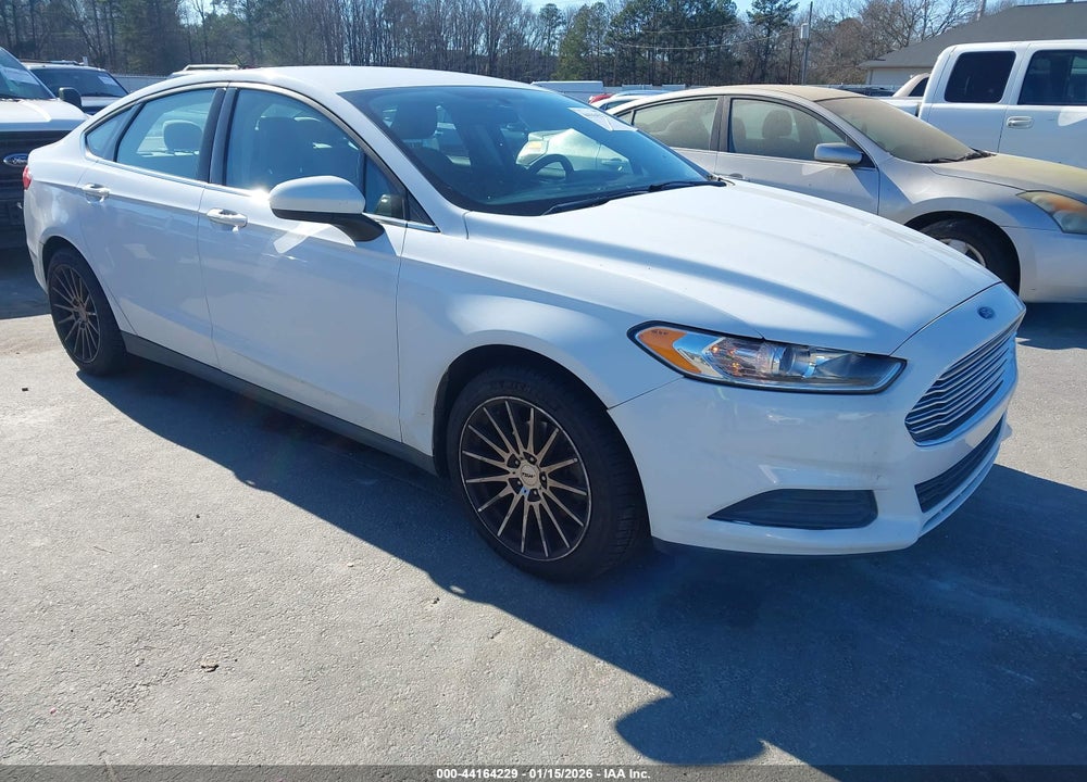 2016 FORD FUSION S VIN: 3FA6P0G72GR375641