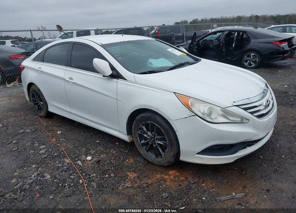 2014 HYUNDAI SONATA GLS VIN: 5NPEB4AC8EH919285