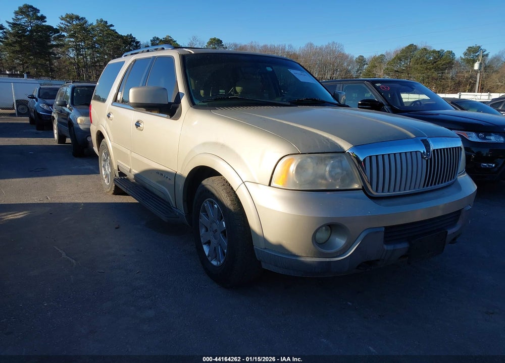 2004 LINCOLN NAVIGATOR VIN: 5LMFU27R54LJ18637