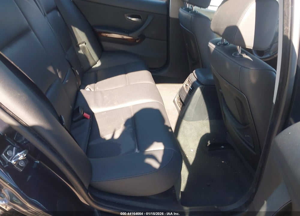2009 BMW 328I VIN: WBAPH77589NL82101