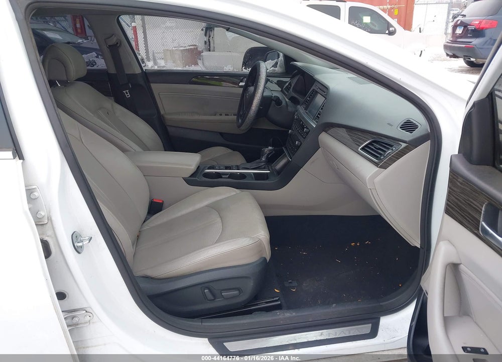 2015 HYUNDAI SONATA LIMITED VIN: 5NPE34AF1FH010071