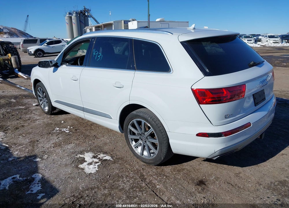 2019 AUDI Q7 VIN: WA1LAAF72KD003363