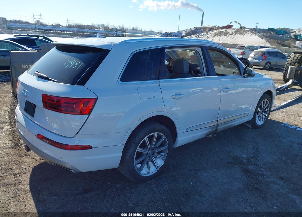 2019 AUDI Q7 VIN: WA1LAAF72KD003363
