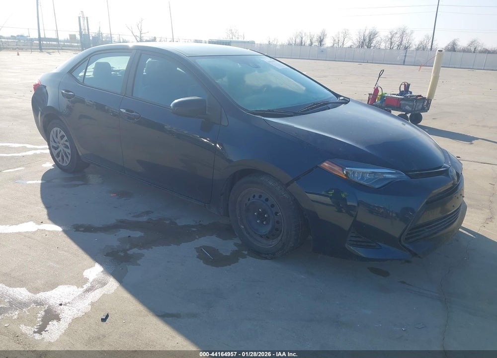 2019 TOYOTA COROLLA LE VIN: 2T1BURHEXKC162664