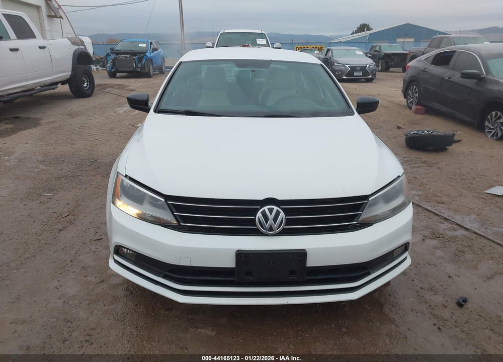 2016 VOLKSWAGEN JETTA 1.8T SPORT VIN: 3VWD17AJ2GM236586