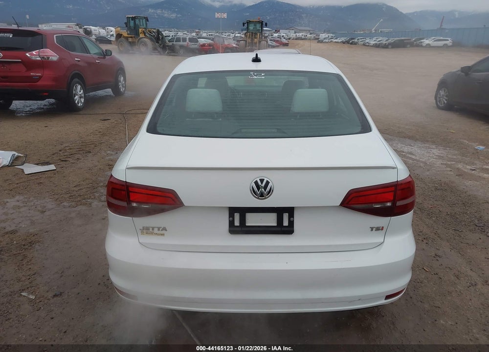 2016 VOLKSWAGEN JETTA 1.8T SPORT VIN: 3VWD17AJ2GM236586