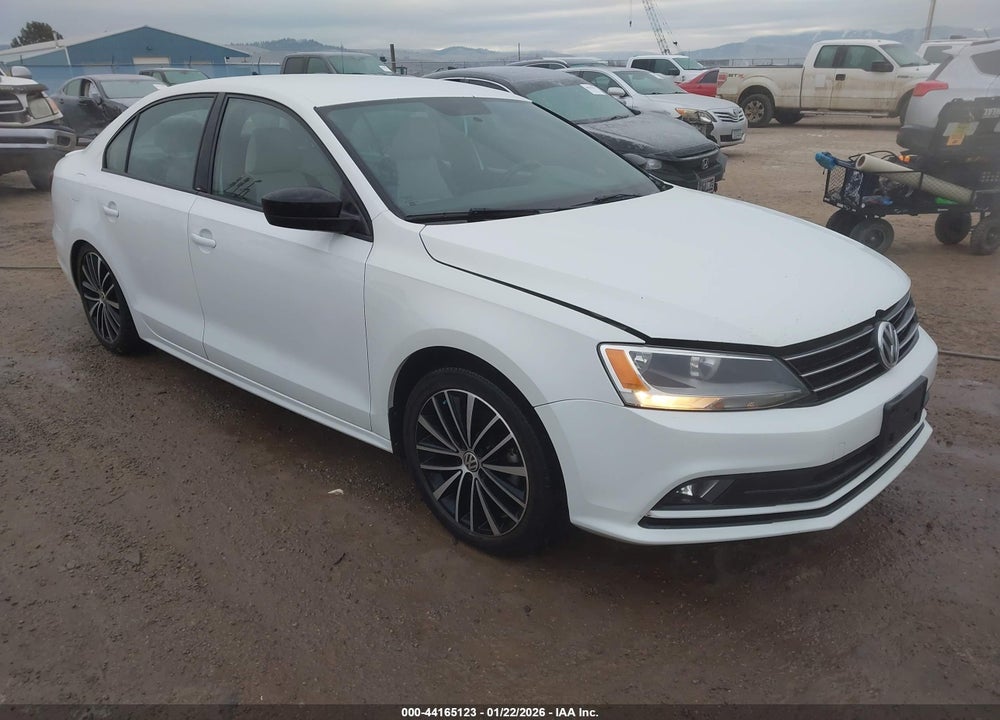 2016 VOLKSWAGEN JETTA 1.8T SPORT VIN: 3VWD17AJ2GM236586