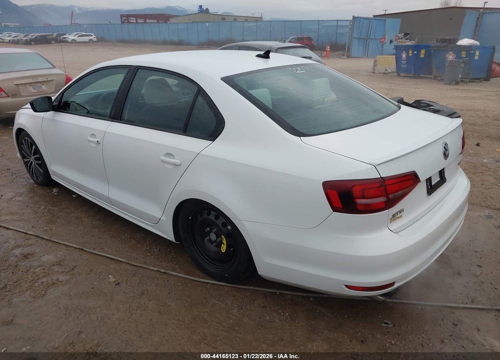 2016 VOLKSWAGEN JETTA 1.8T SPORT VIN: 3VWD17AJ2GM236586