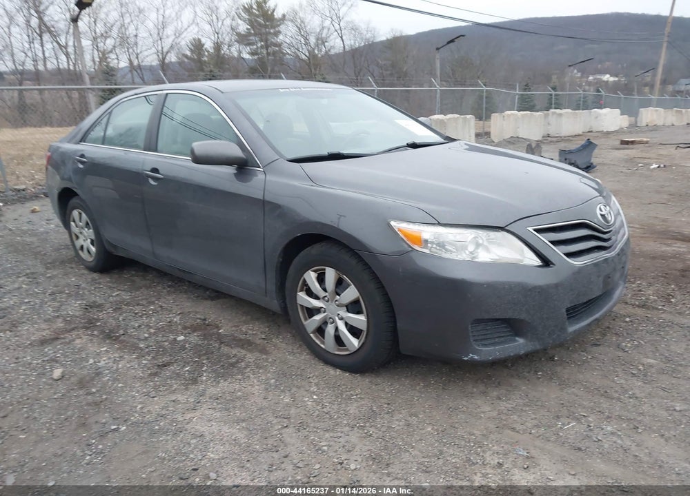 2011 TOYOTA CAMRY LE VIN: 4T1BF3EK7BU685544