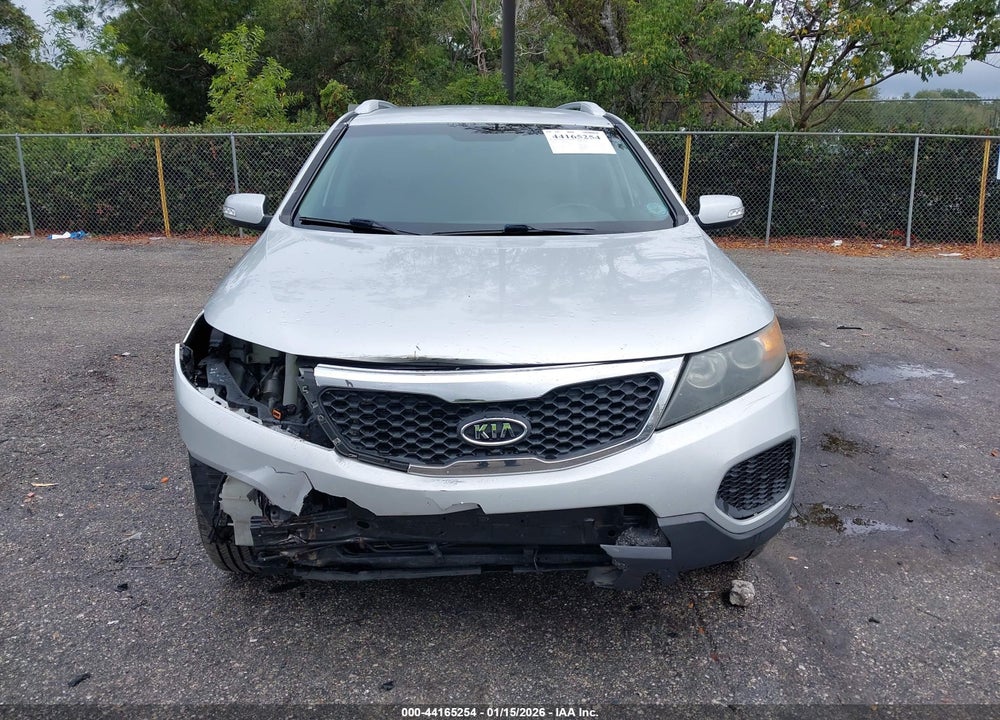 2013 KIA SORENTO LX V6 VIN: 5XYKT4A21DG383163