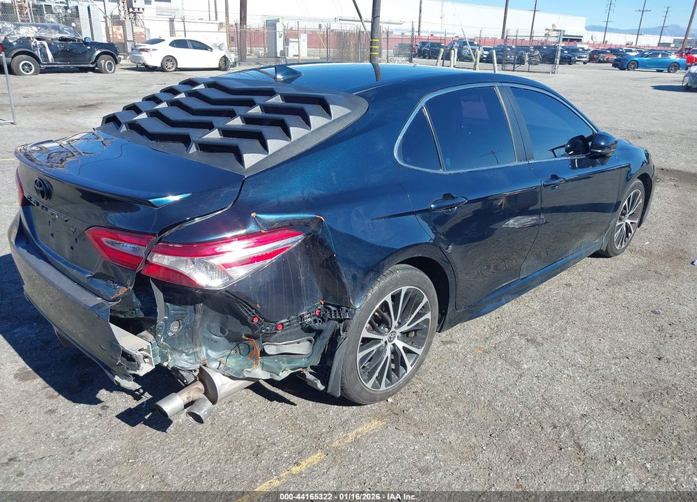 2020 TOYOTA CAMRY SE VIN: 4T1G11AK9LU382068