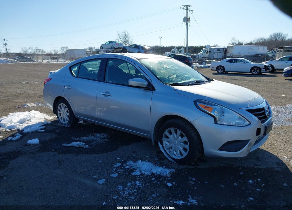 2019 NISSAN VERSA 1.6 SV VIN: 3N1CN7AP1KL832863