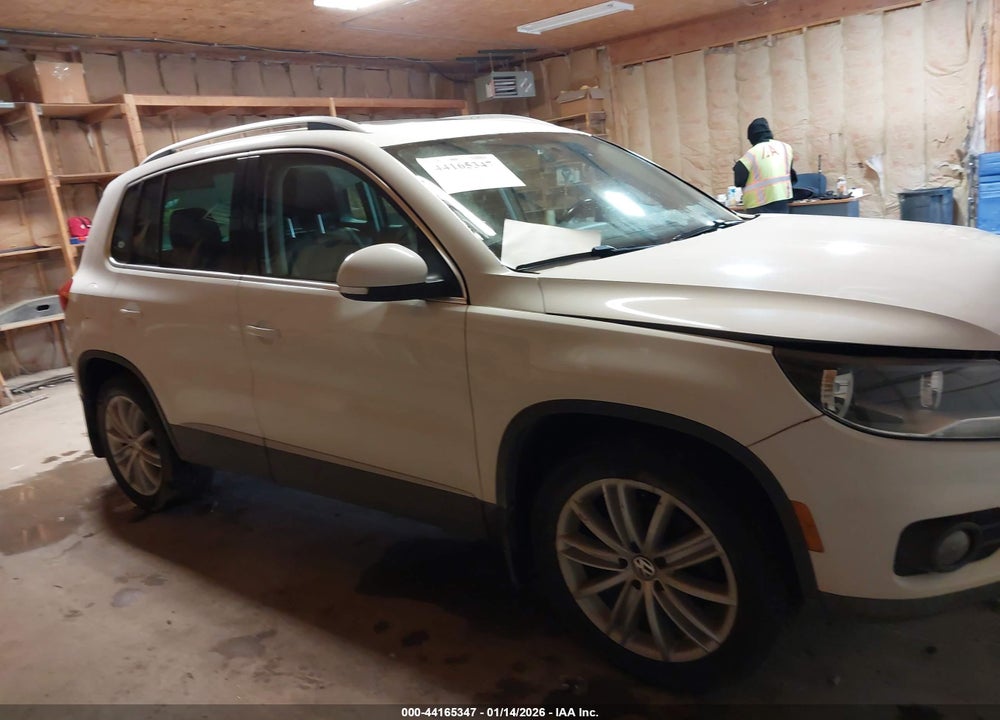 2013 VOLKSWAGEN TIGUAN S/SE/SEL VIN: WVGBV7AX7DW538417