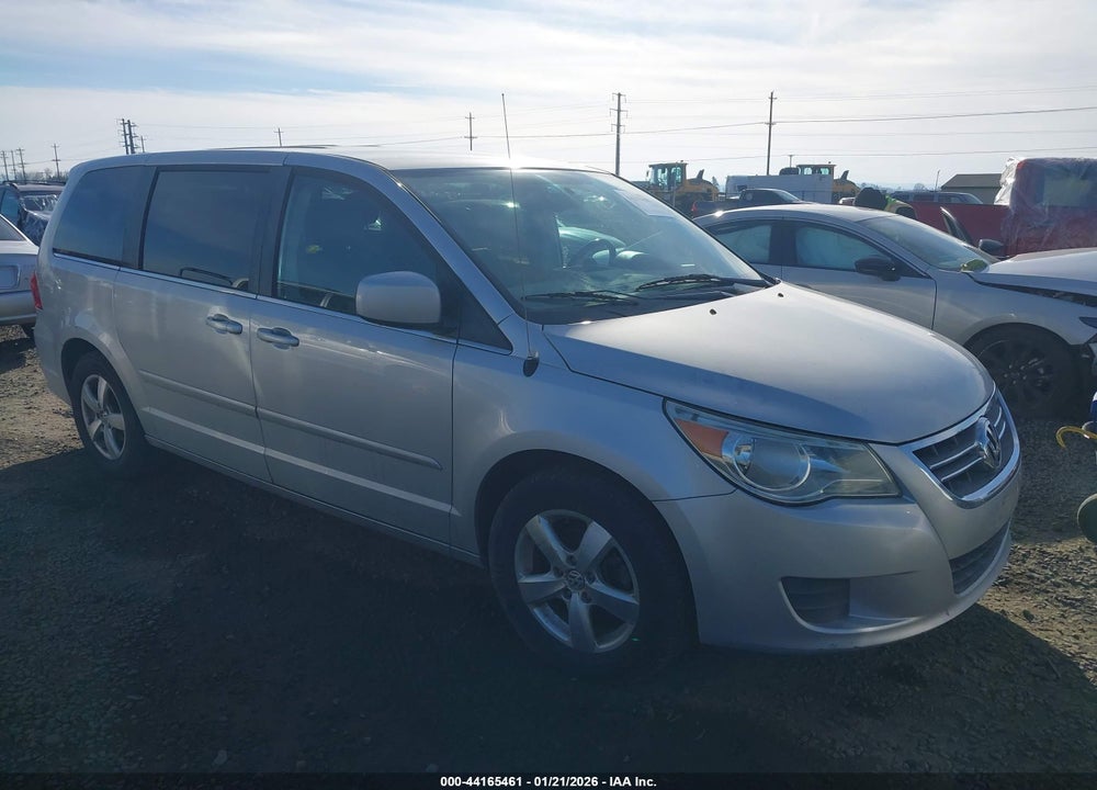 2010 VOLKSWAGEN ROUTAN SE VIN: 2V4RW3D14AR407682