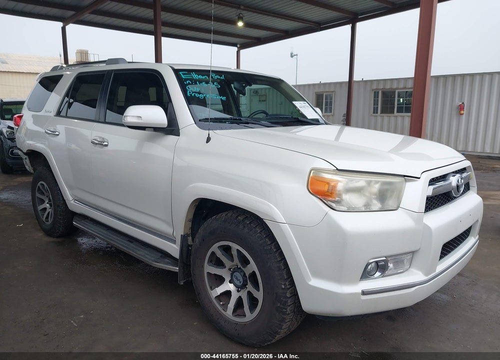 2011 TOYOTA 4RUNNER LIMITED V6 VIN: JTEZU5JR2B5030933