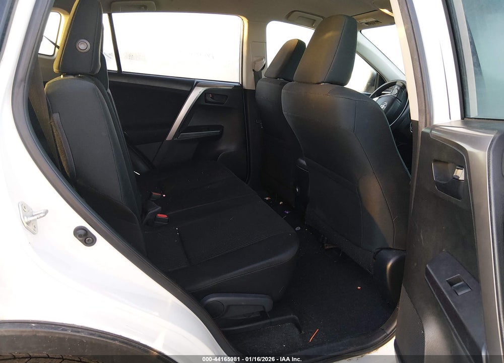 2018 TOYOTA RAV4 LE VIN: JTMZFREV4JJ209672