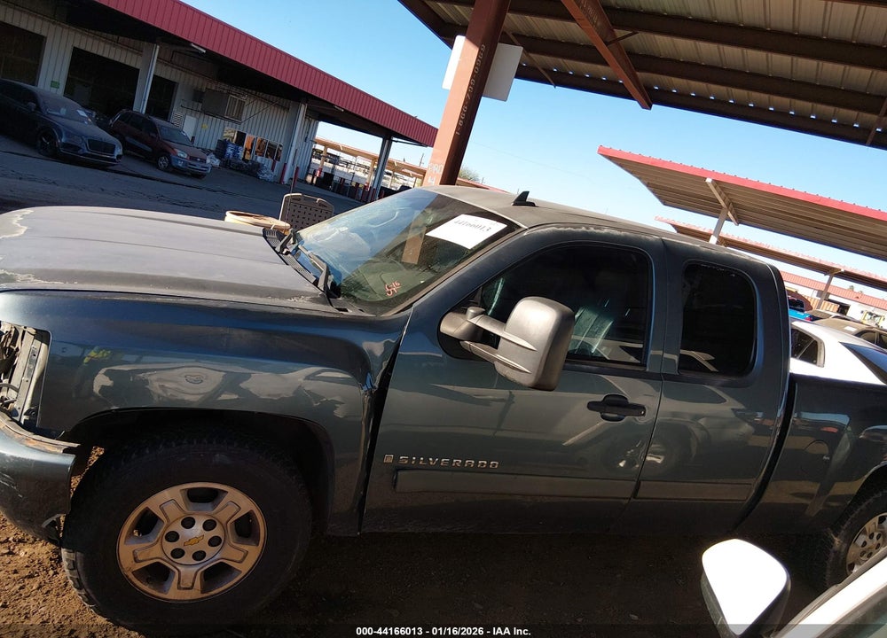 2008 CHEVROLET SILVERADO 1500 LT2 VIN: 2GCEK19J381213428