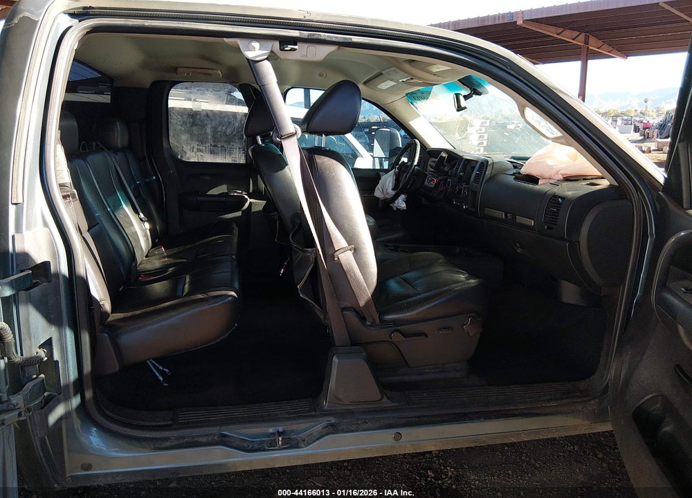 2008 CHEVROLET SILVERADO 1500 LT2 VIN: 2GCEK19J381213428