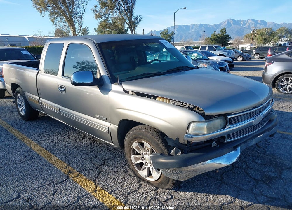 2002 CHEVROLET SILVERADO 1500 LT VIN: 2GCEC19T021182757