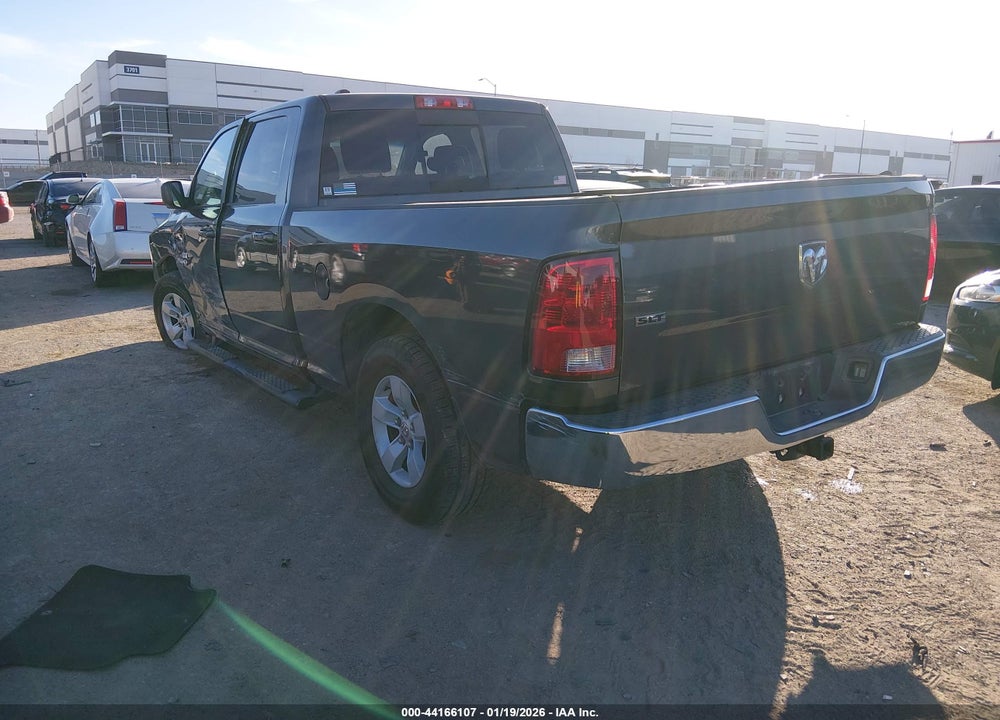 2019 RAM 1500 CLASSIC SLT  4X2 6'4 BOX VIN: 1C6RR6TT1KS510085