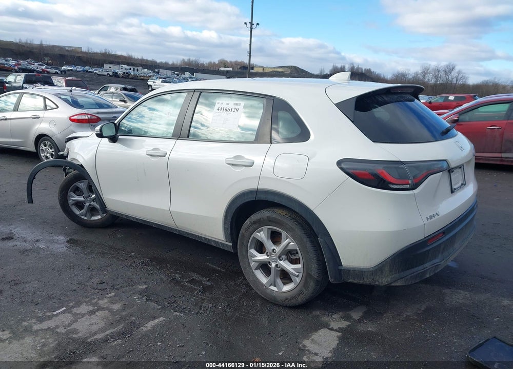 2025 HONDA HR-V AWD LX VIN: 3CZRZ2H39SM731253