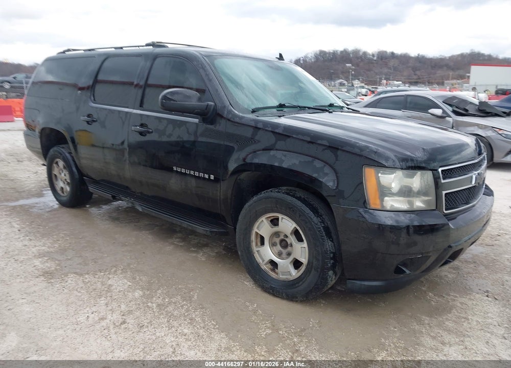 2008 CHEVROLET SUBURBAN 1500 LT VIN: 3GNFK16398G268569