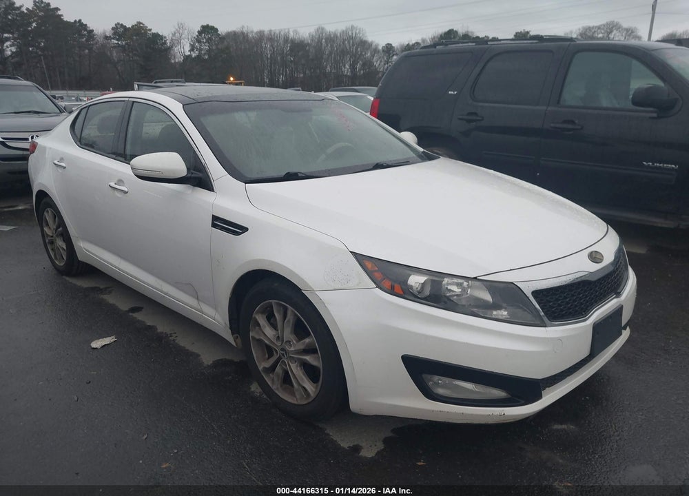 2011 KIA OPTIMA EX VIN: KNAGN4A76B5065182