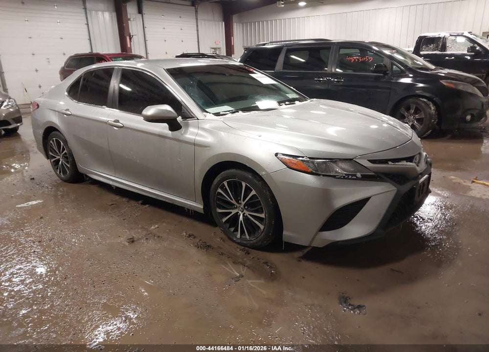2018 TOYOTA CAMRY SE VIN: JTNB11HK3J3038867