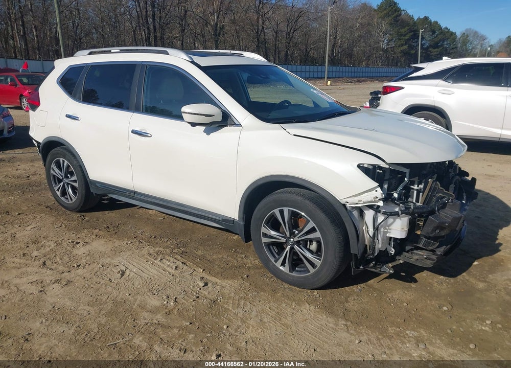 2017 NISSAN ROGUE SL VIN: JN8AT2MT9HW402379