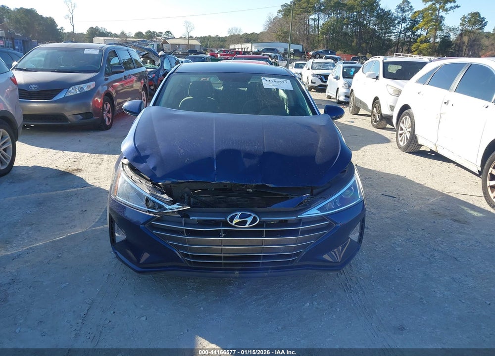 2019 HYUNDAI ELANTRA SE VIN: 5NPD74LF4KH427613