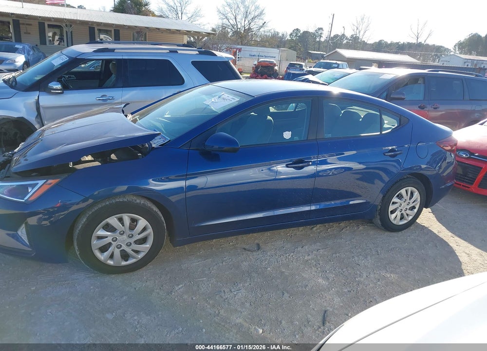 2019 HYUNDAI ELANTRA SE VIN: 5NPD74LF4KH427613