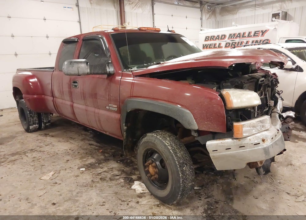 2004 CHEVROLET SILVERADO 3500 LT VIN: 1GCJK39224E339100