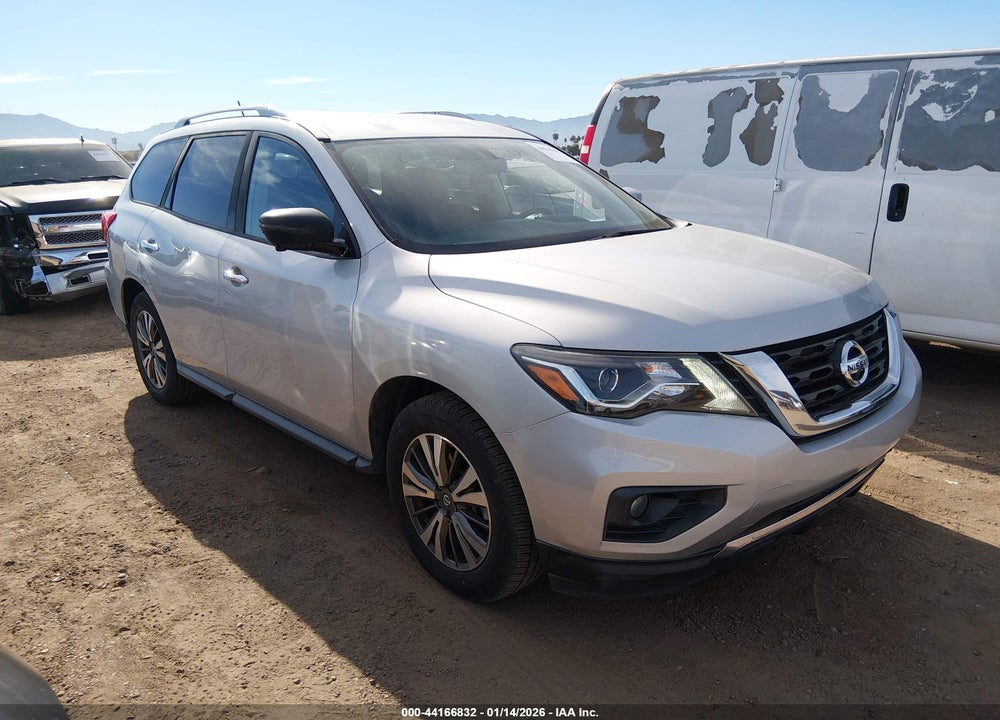 2017 NISSAN PATHFINDER SL VIN: 5N1DR2MM5HC662954