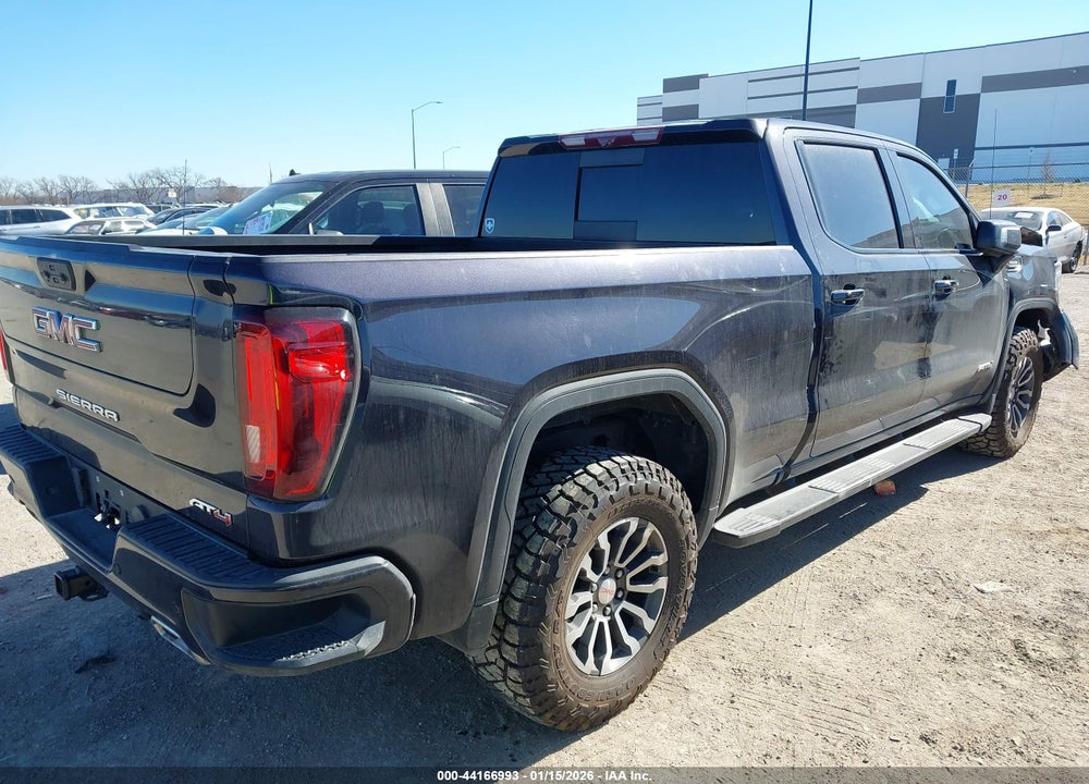 2022 GMC SIERRA 1500 4WD  STANDARD BOX AT4 VIN: 3GTUUEET2NG538692
