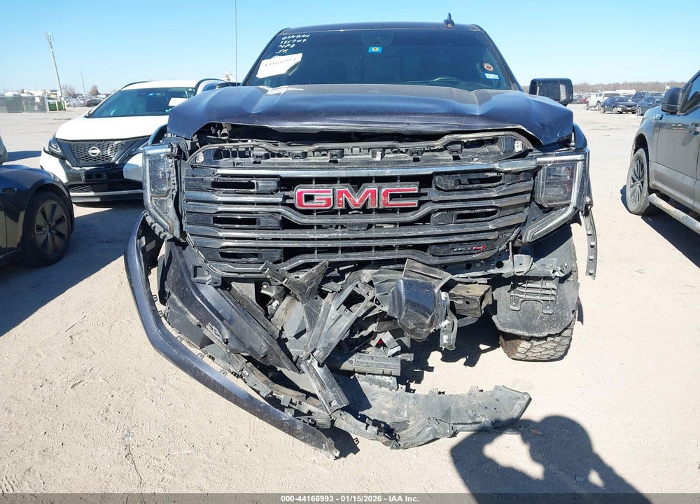 2022 GMC SIERRA 1500 4WD  STANDARD BOX AT4 VIN: 3GTUUEET2NG538692