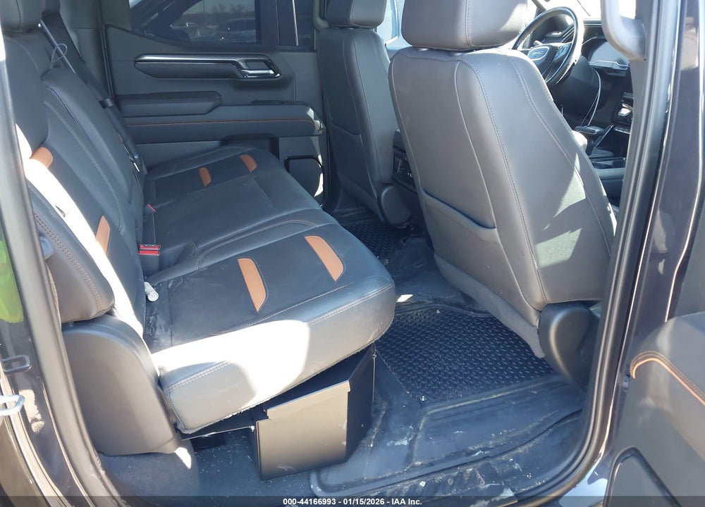 2022 GMC SIERRA 1500 4WD  STANDARD BOX AT4 VIN: 3GTUUEET2NG538692